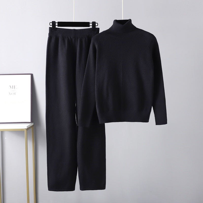 Bases™ | Two-Piece Lounge Set in Cable Knit