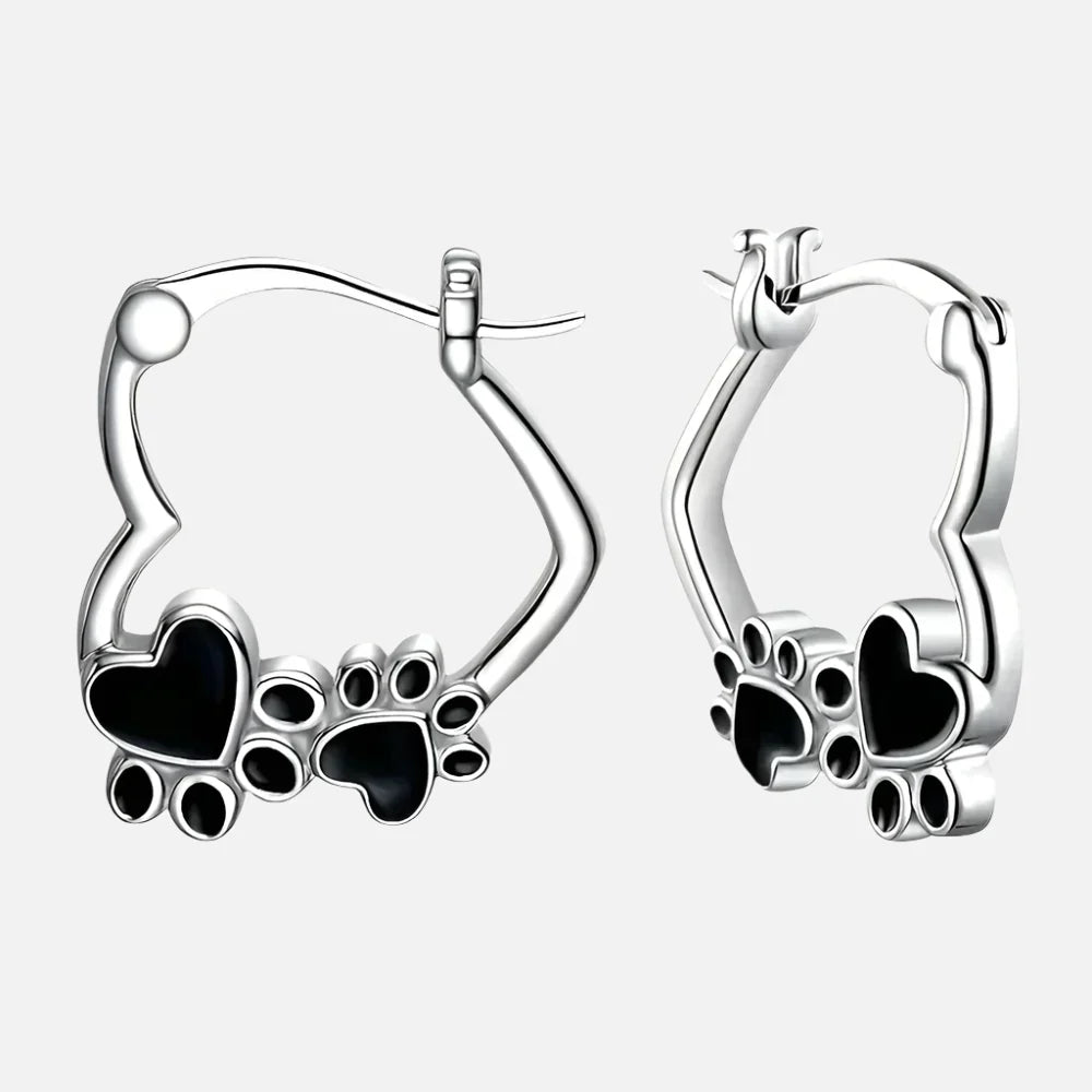 Huggie earrings with heart and black enamel.